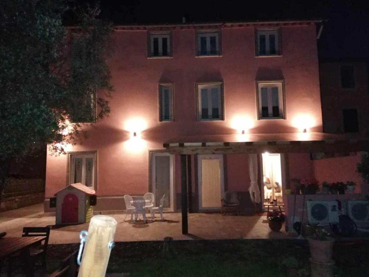 B&B La Rosa Nel Verde Lucca Buitenkant foto