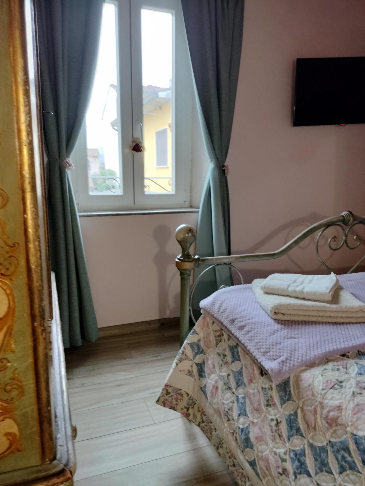 B&B La Rosa Nel Verde Lucca Buitenkant foto