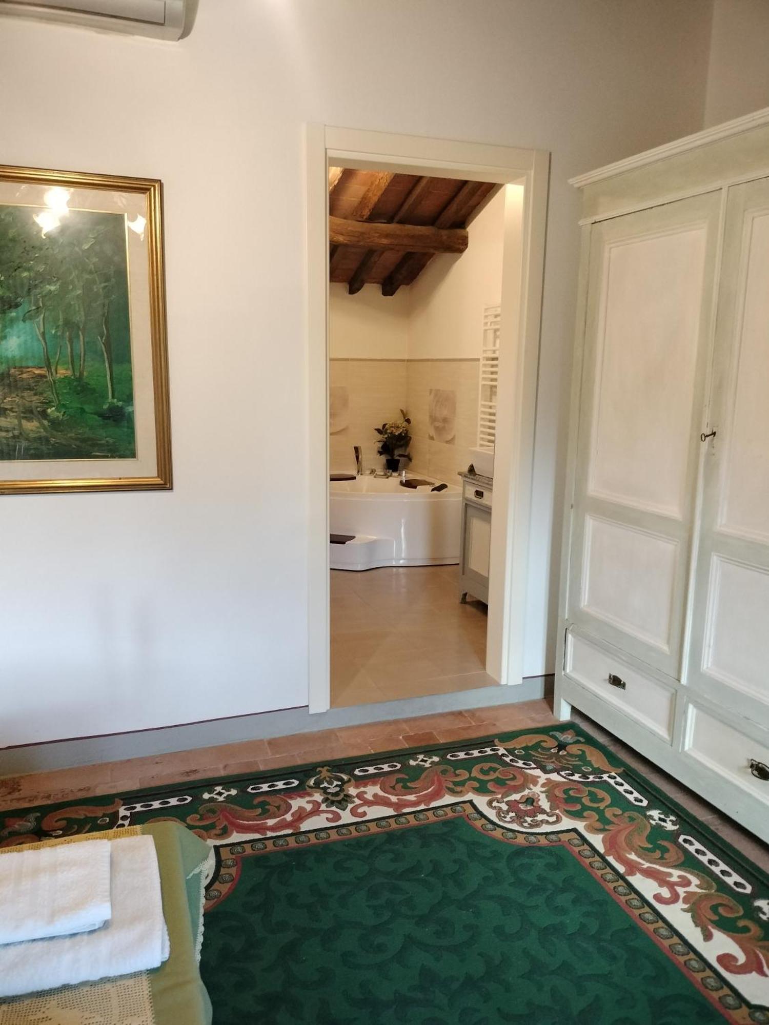 B&B La Rosa Nel Verde Lucca Buitenkant foto